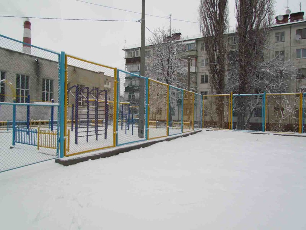 Спортивний майданчик вул. Чапаєва 30