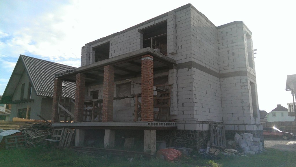 Будівництво будинку